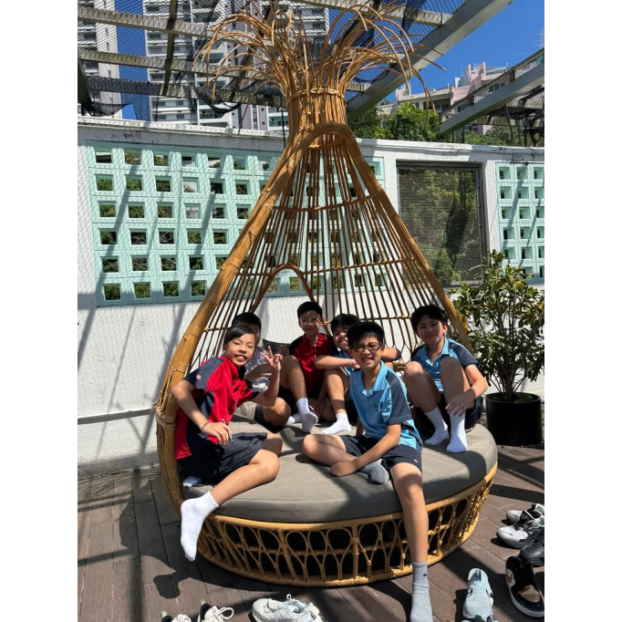 571120340_1302767625196819_272036197722528246_n