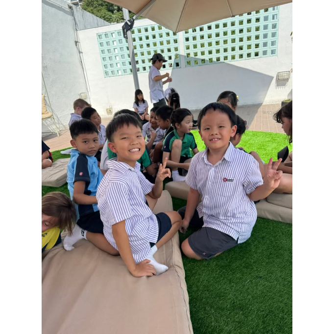 569346016_1302767628530152_8246936584256111534_n