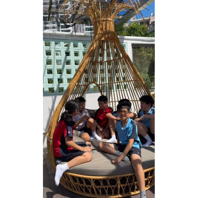 568012766_1291664379373986_7626584171773267515_n